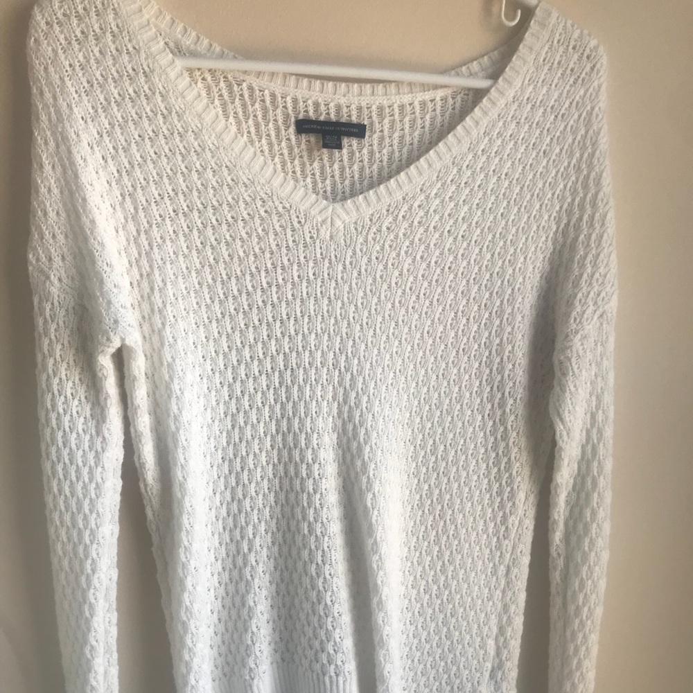 AMERICAN EAGLE SWEATER